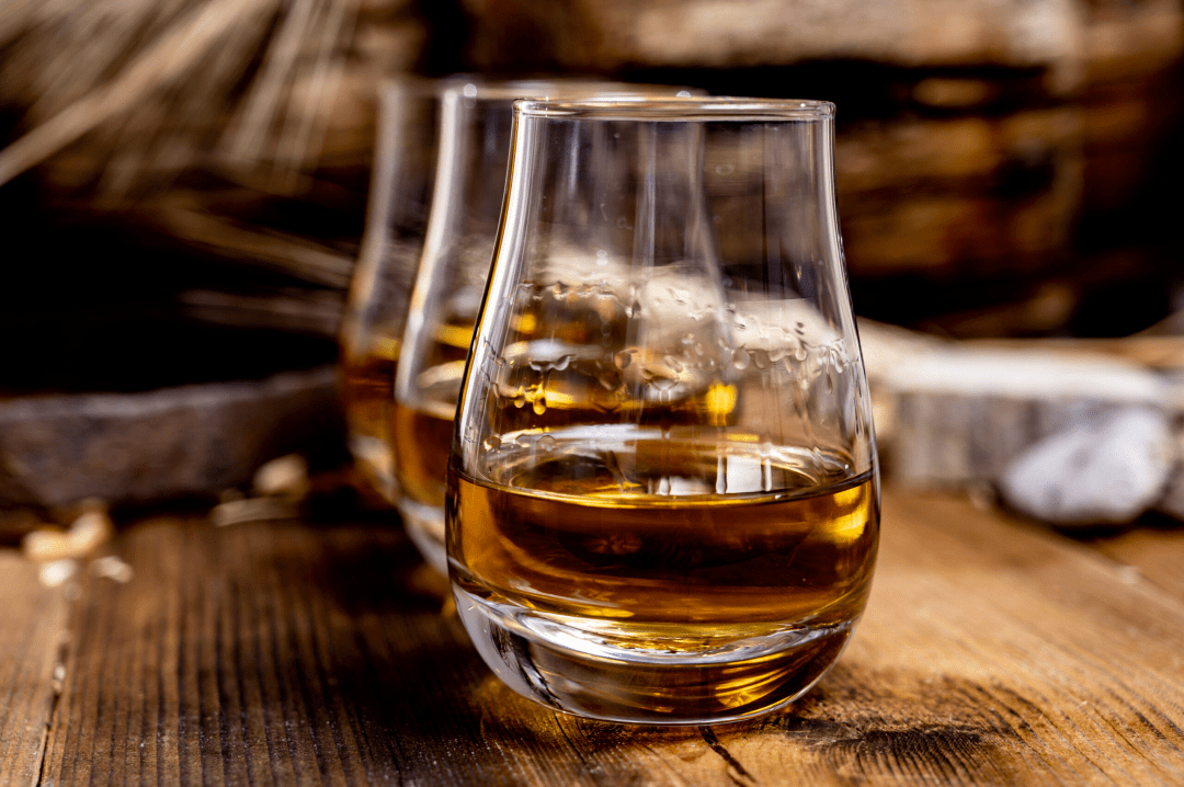 威士忌的酿造历史.png